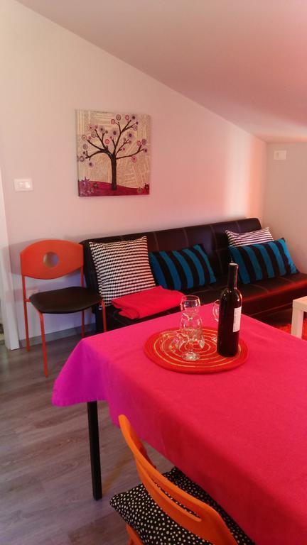 Orange Cube Apartment Fiume Szoba fotó